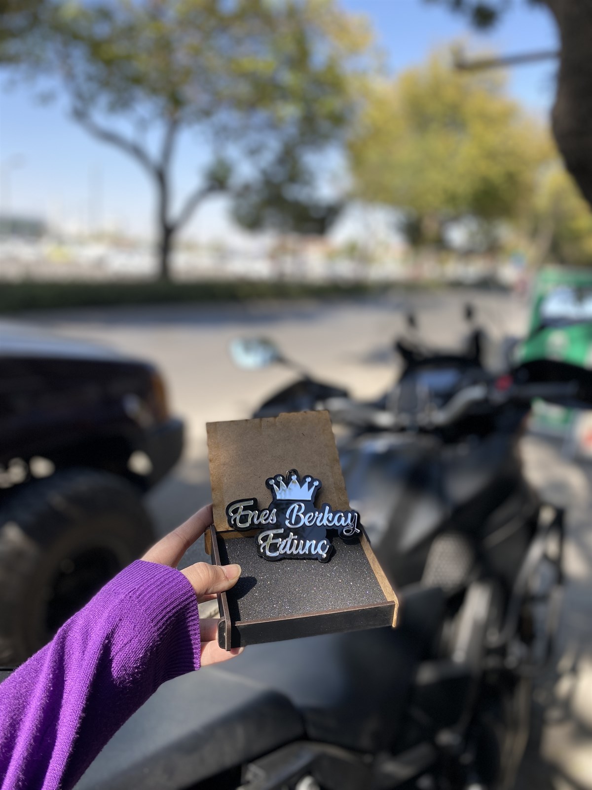 3D Gümüş Taçlı Ayna SüsüAyna Süsü