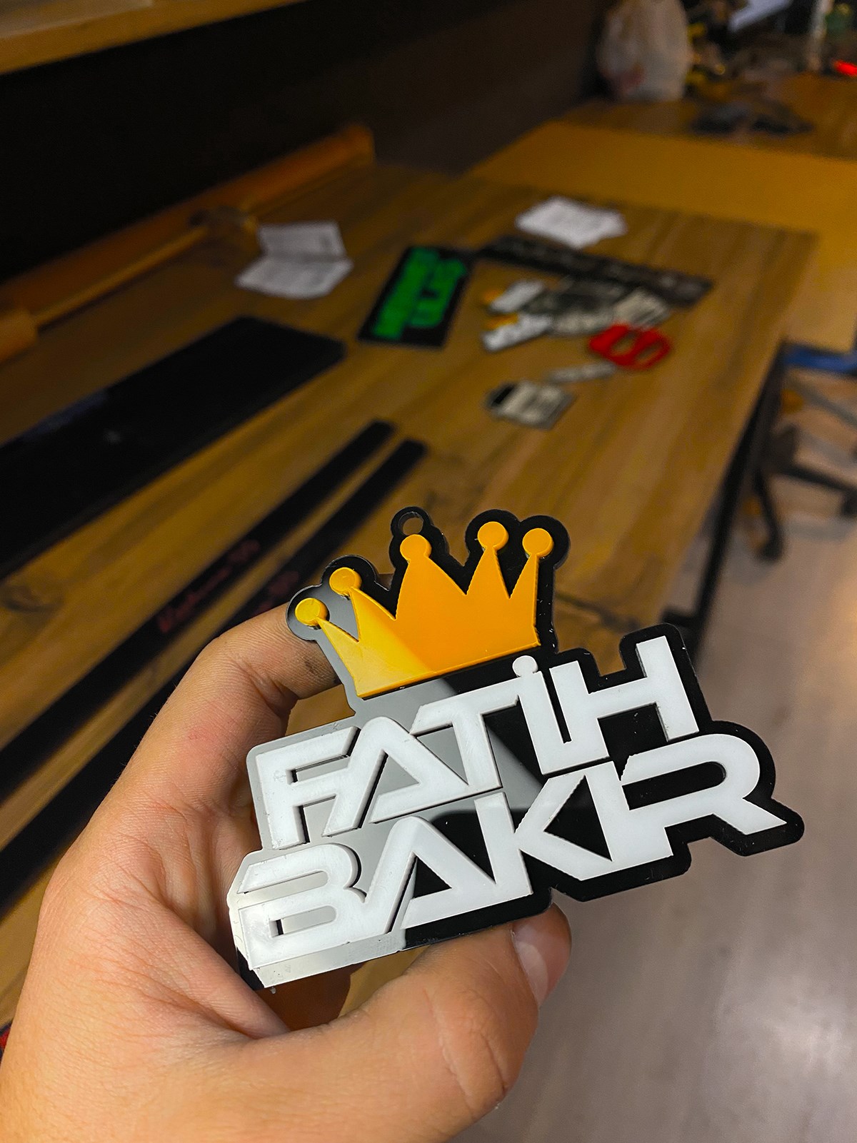 3D Taçlı Ayna SüsüAyna Süsü