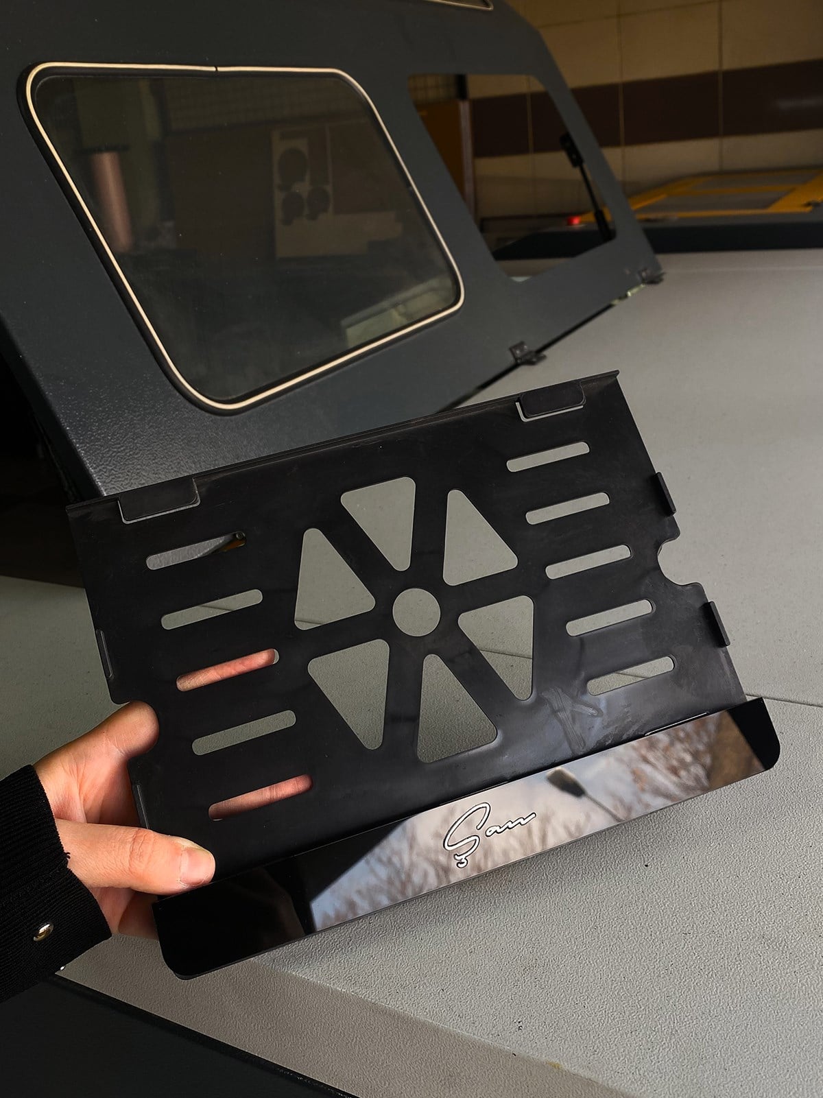 İmza Fontlu Kare Takmatik Motor Plakalık 24x15,5Plakalık