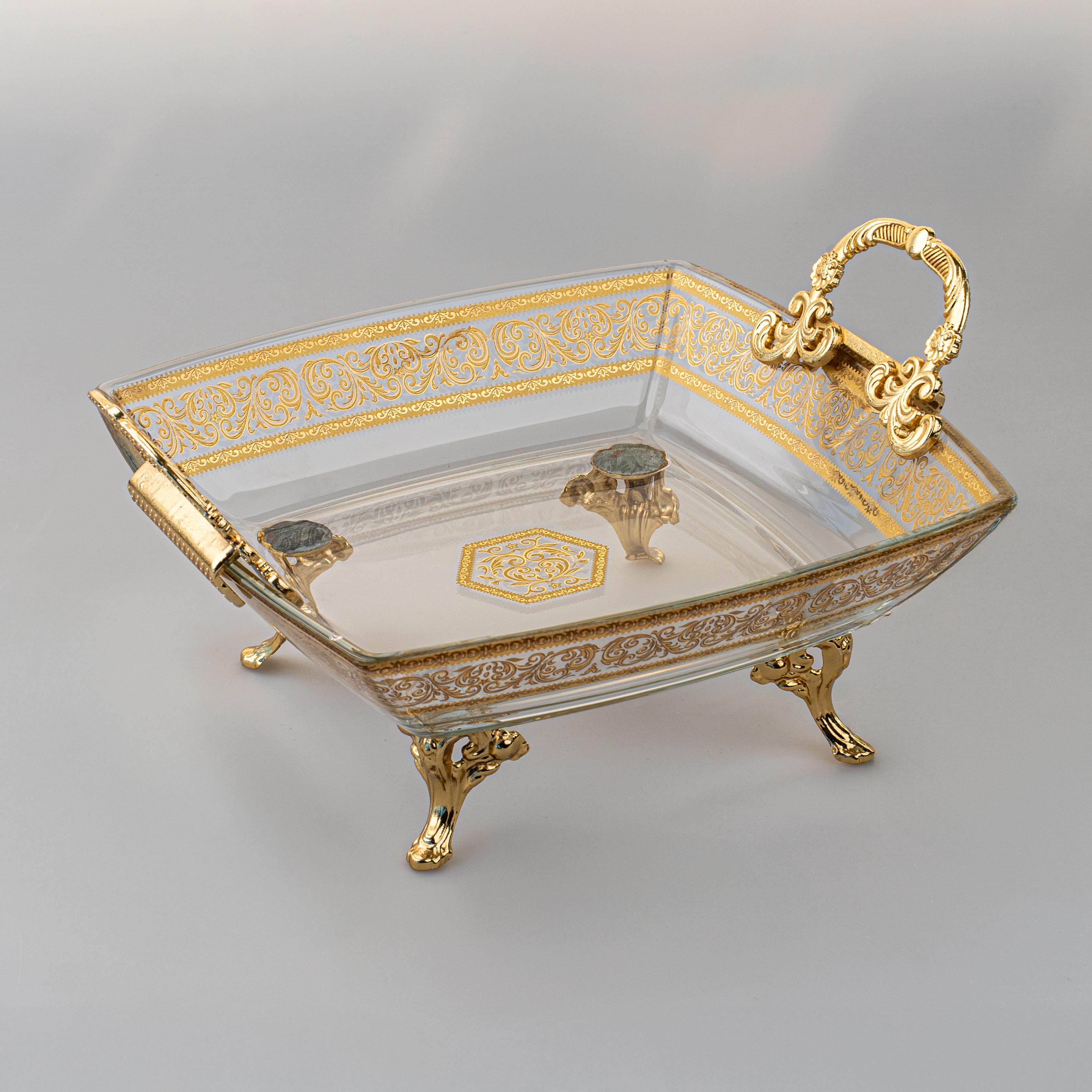 The Golden Duchess Kare Küçük servis Servis