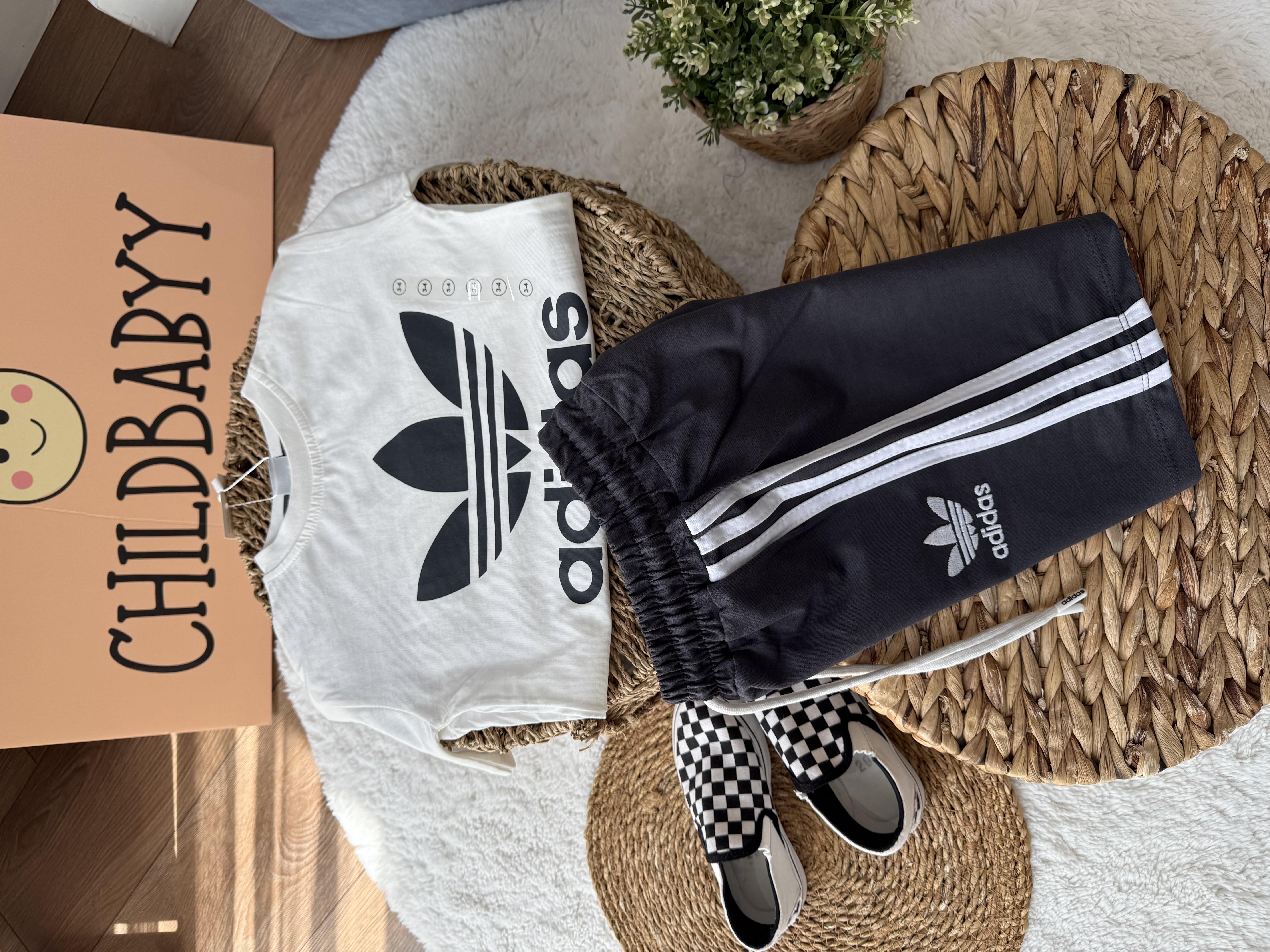 Adidas Siyah şortlu takım