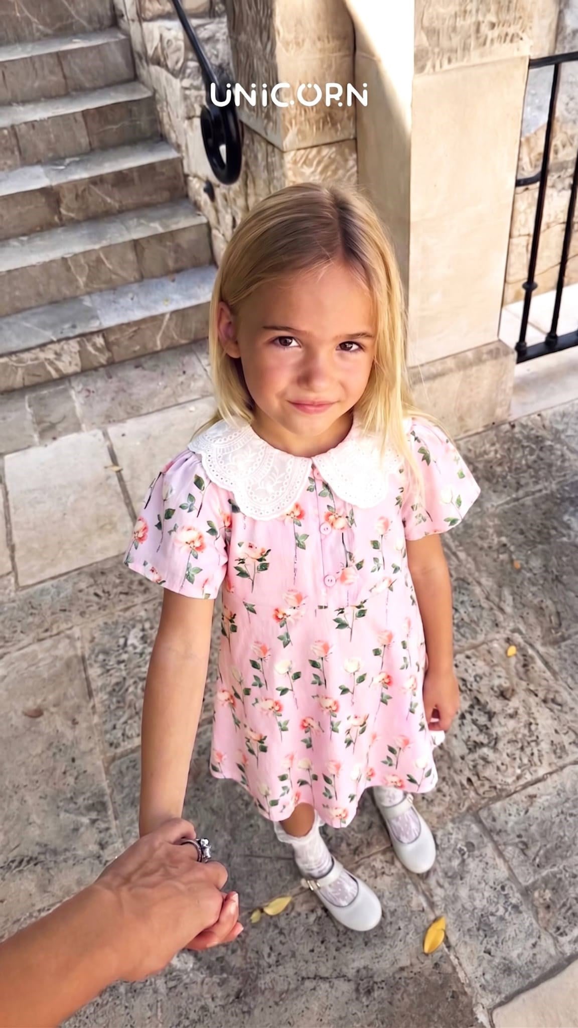 Fisto Yakalı çiçek elbise