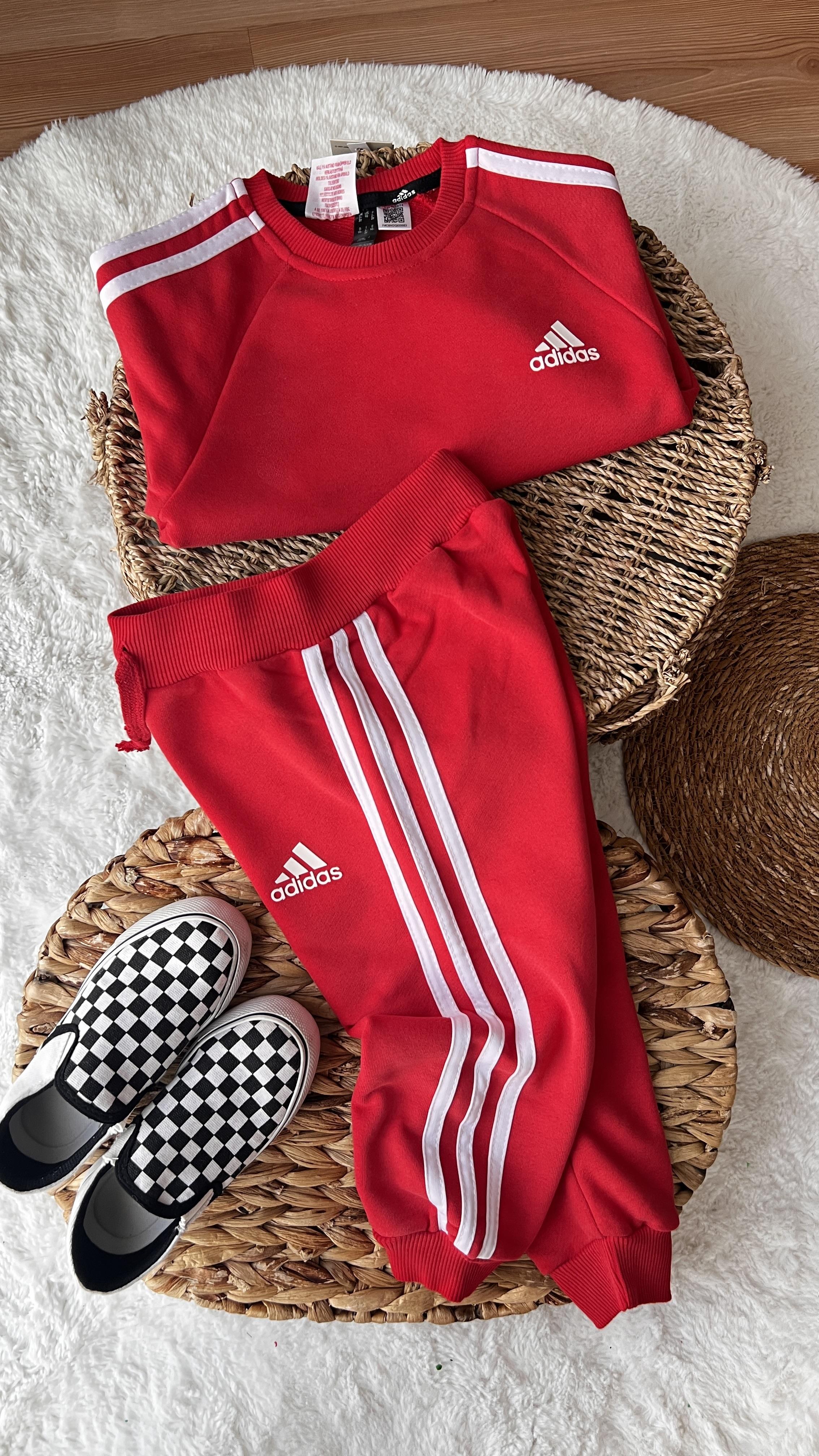 Kırmızı Adidas 