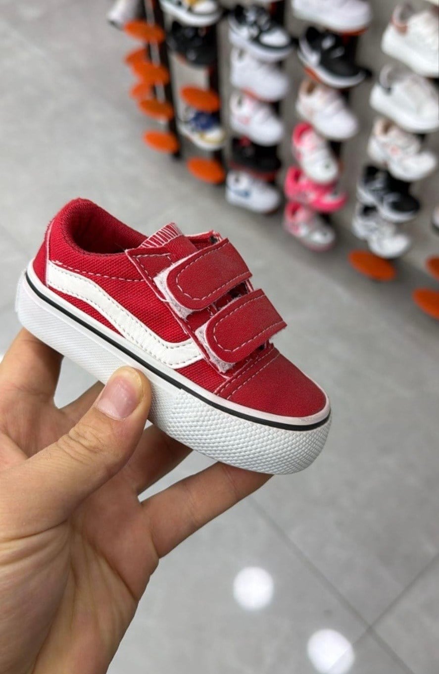 Kırmızı vans ayakkabı