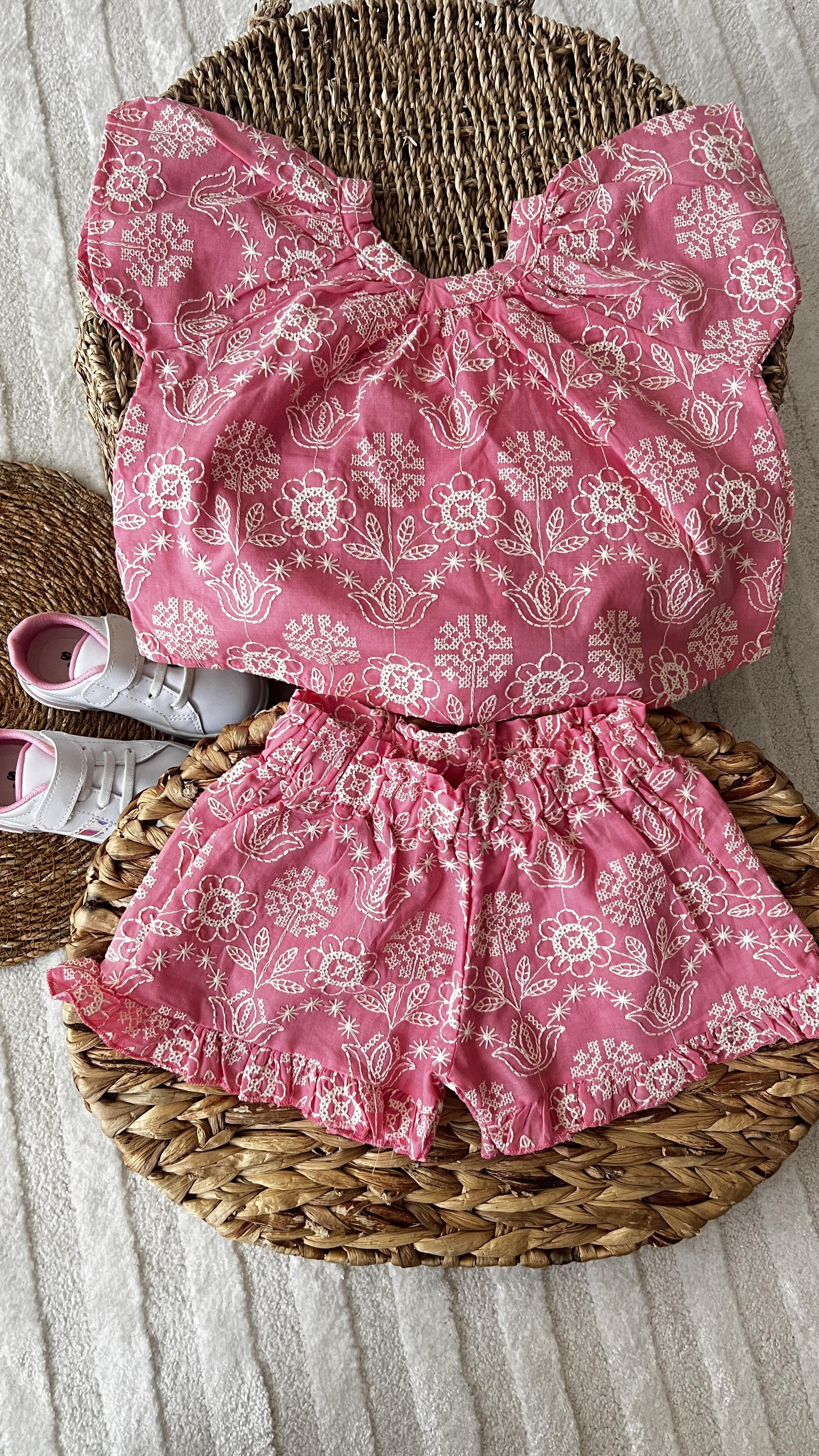 Kız Pink takım