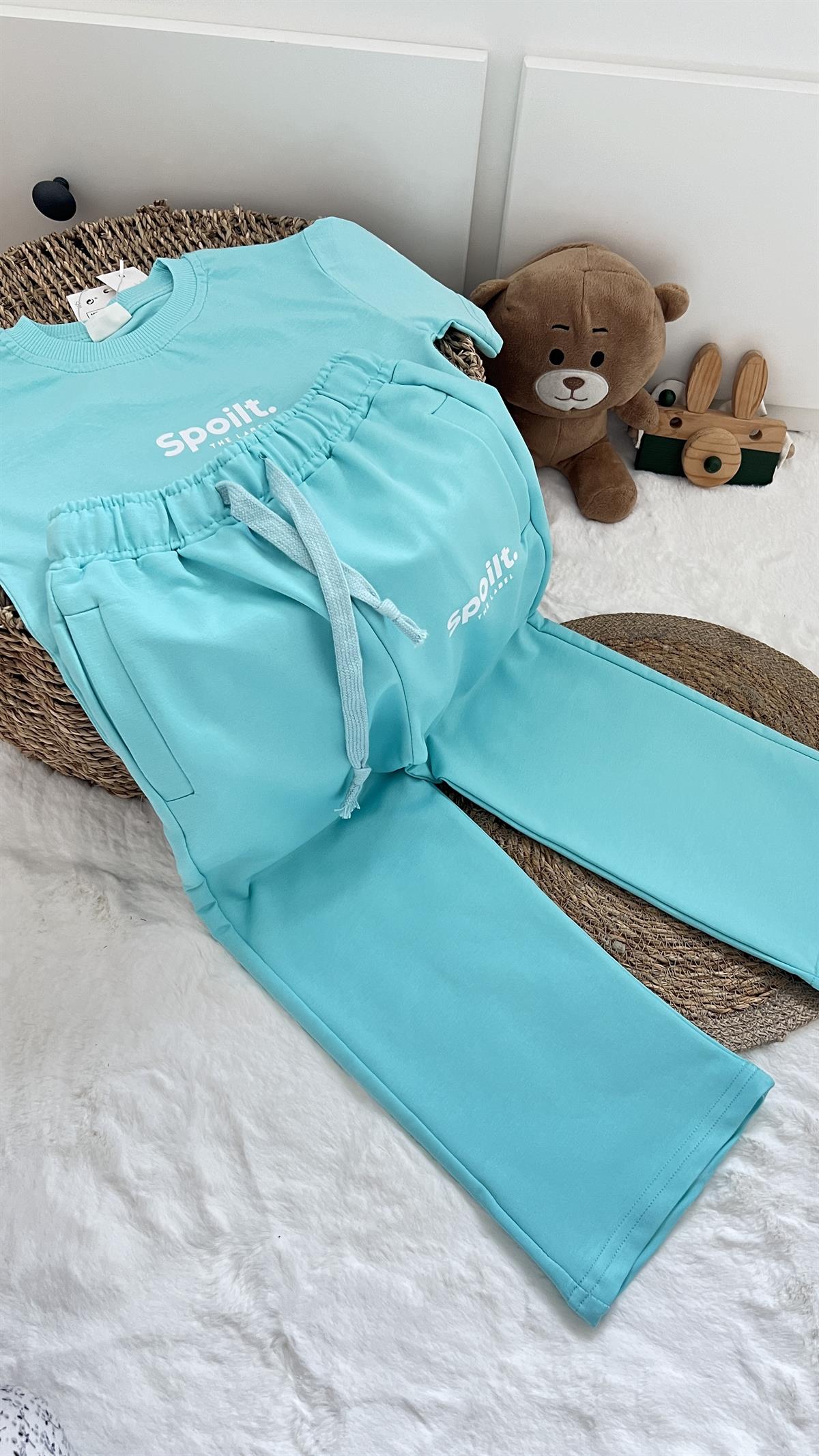 Mavi İspanyol takım 