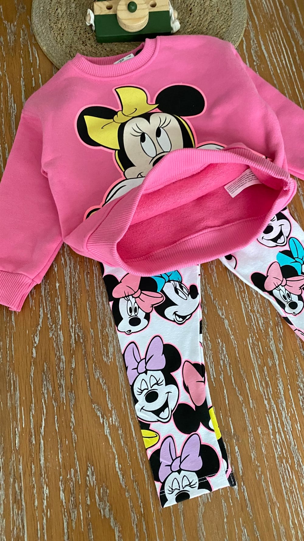 Pembe Disney takım