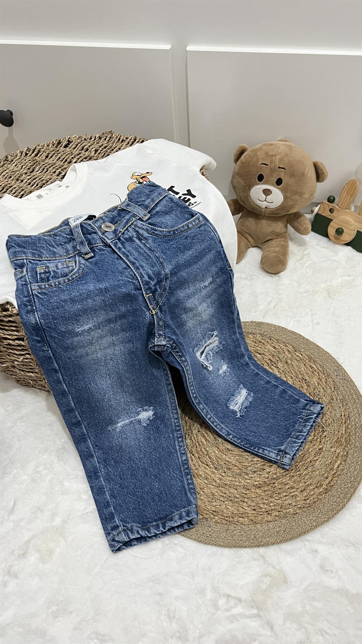 Yeni yırtık jean lacivert 