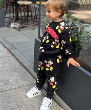Siyah. Mickey takım 
