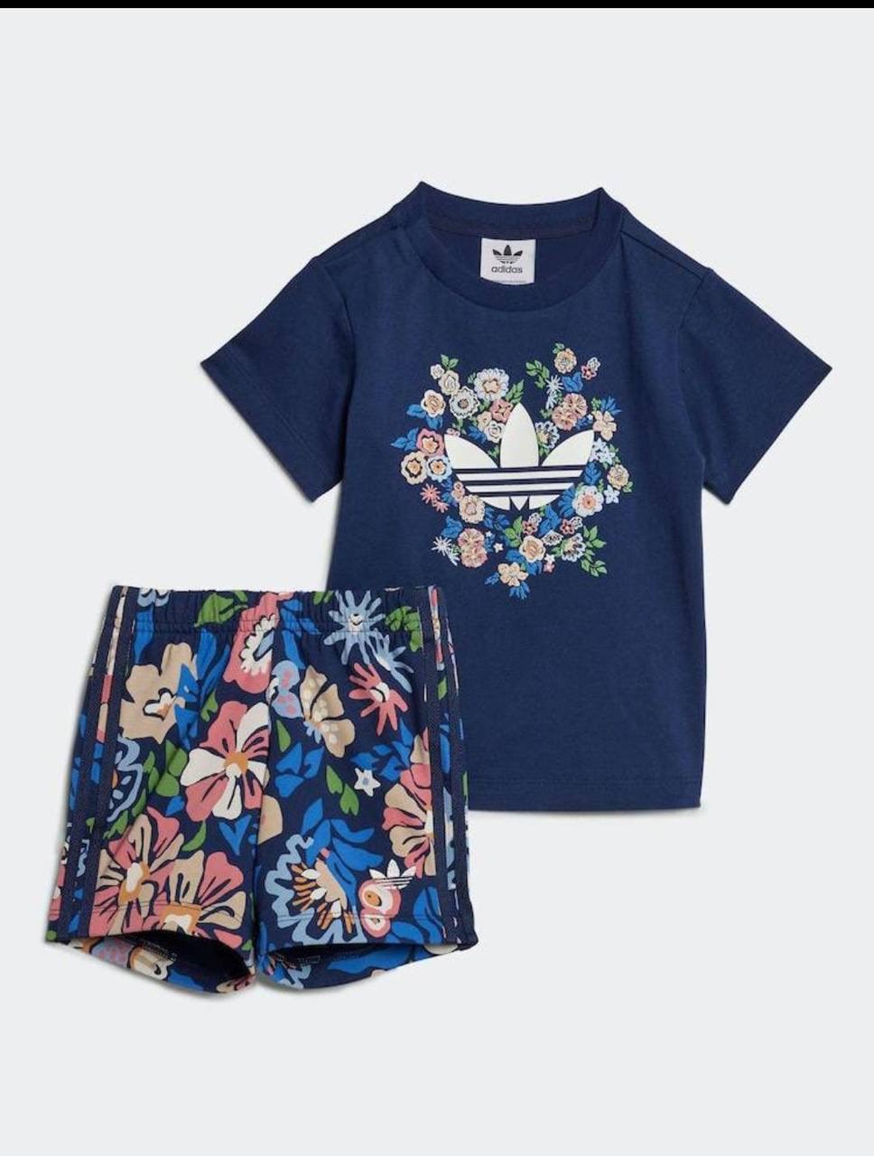 Adidas çiçekli takım