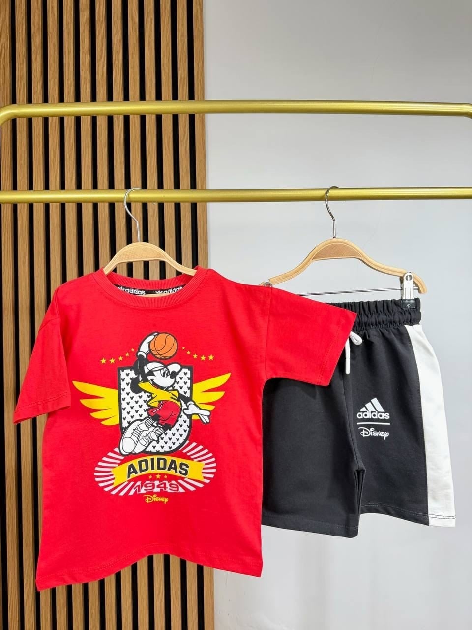 Adidas disnep takım