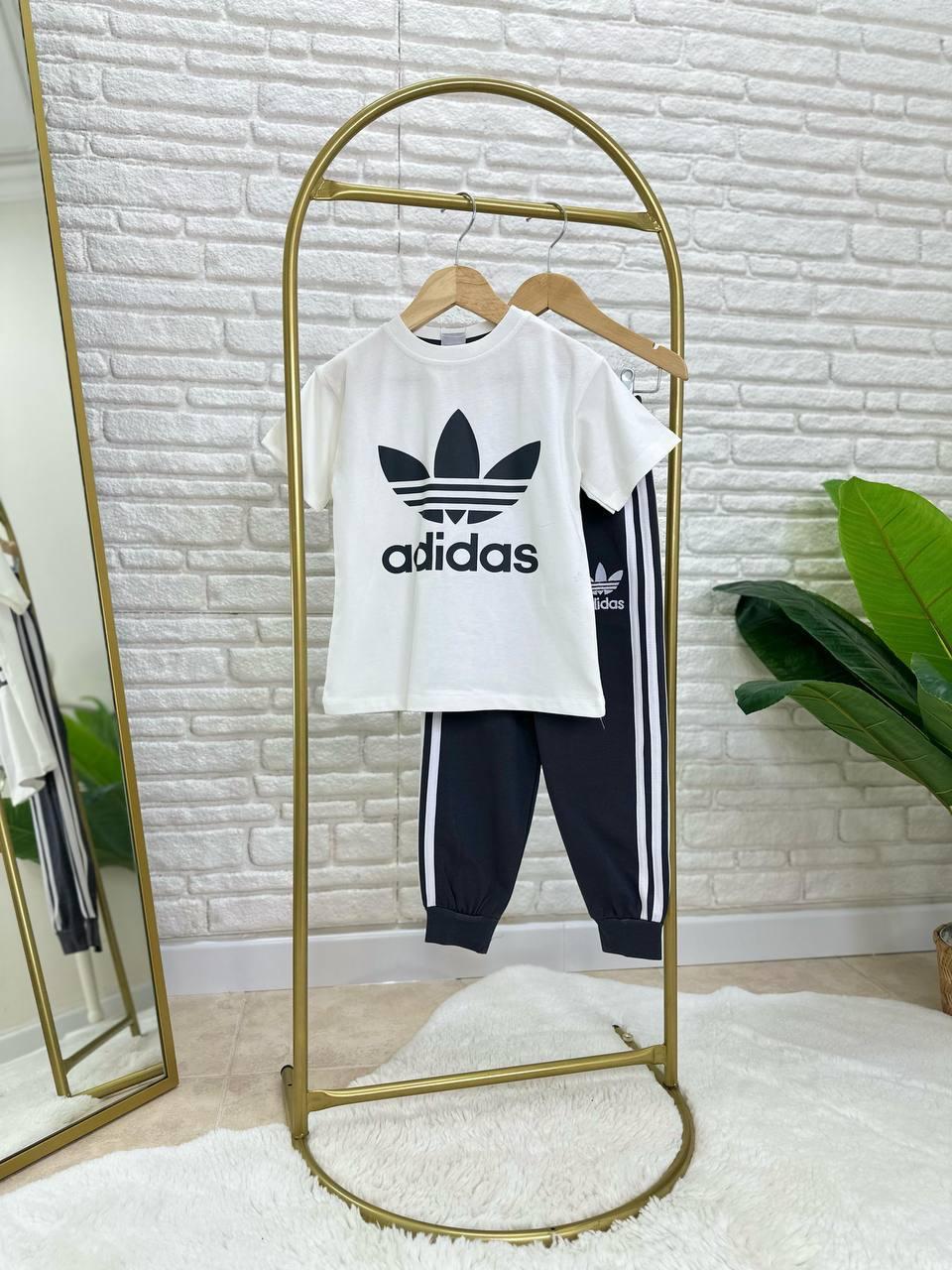 Adidas siyah beyaz takım