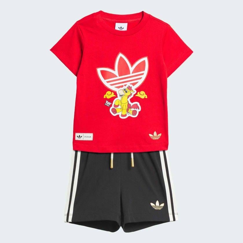 Adidas yeni şortlu takım