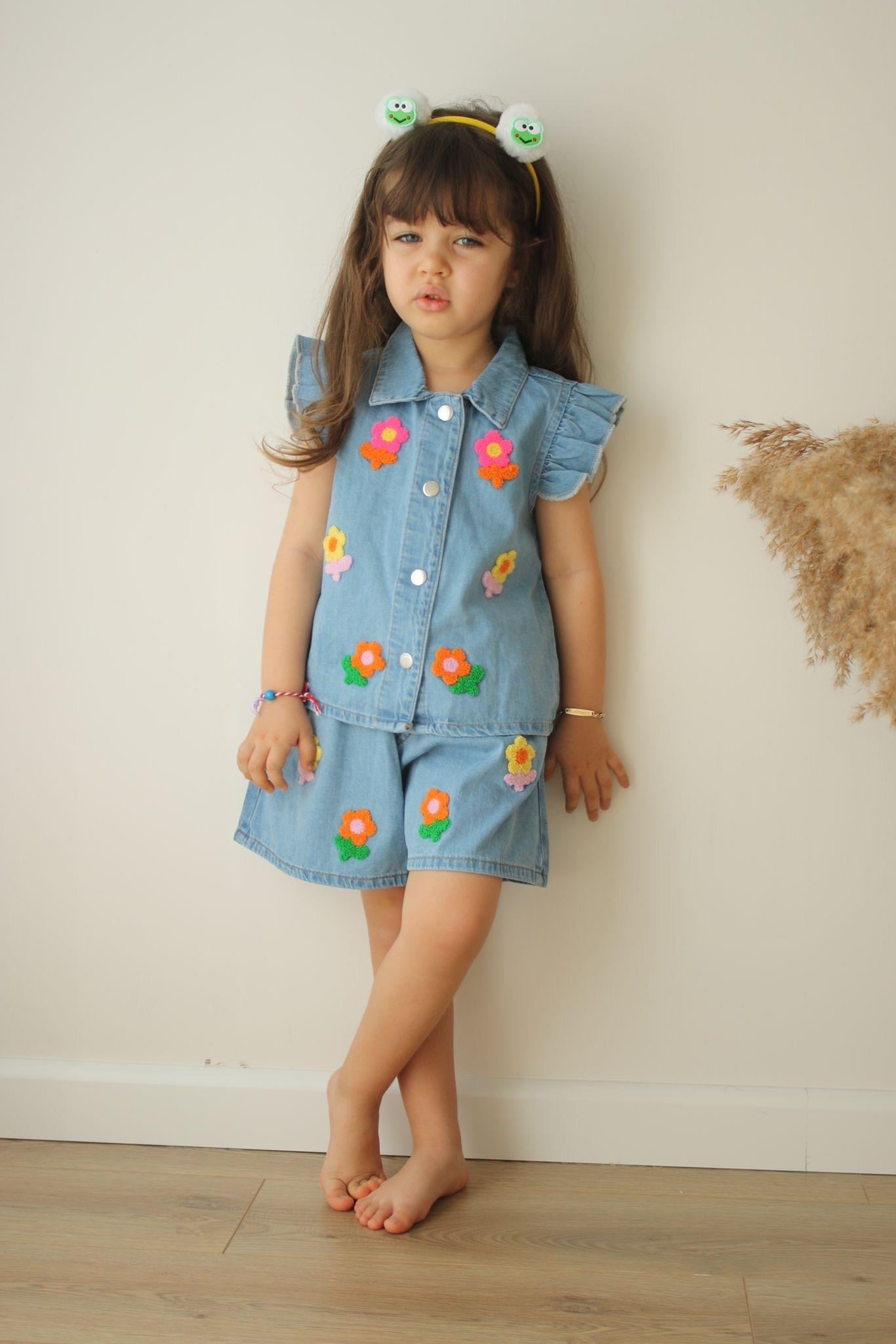 Çiçek detay kot takım 