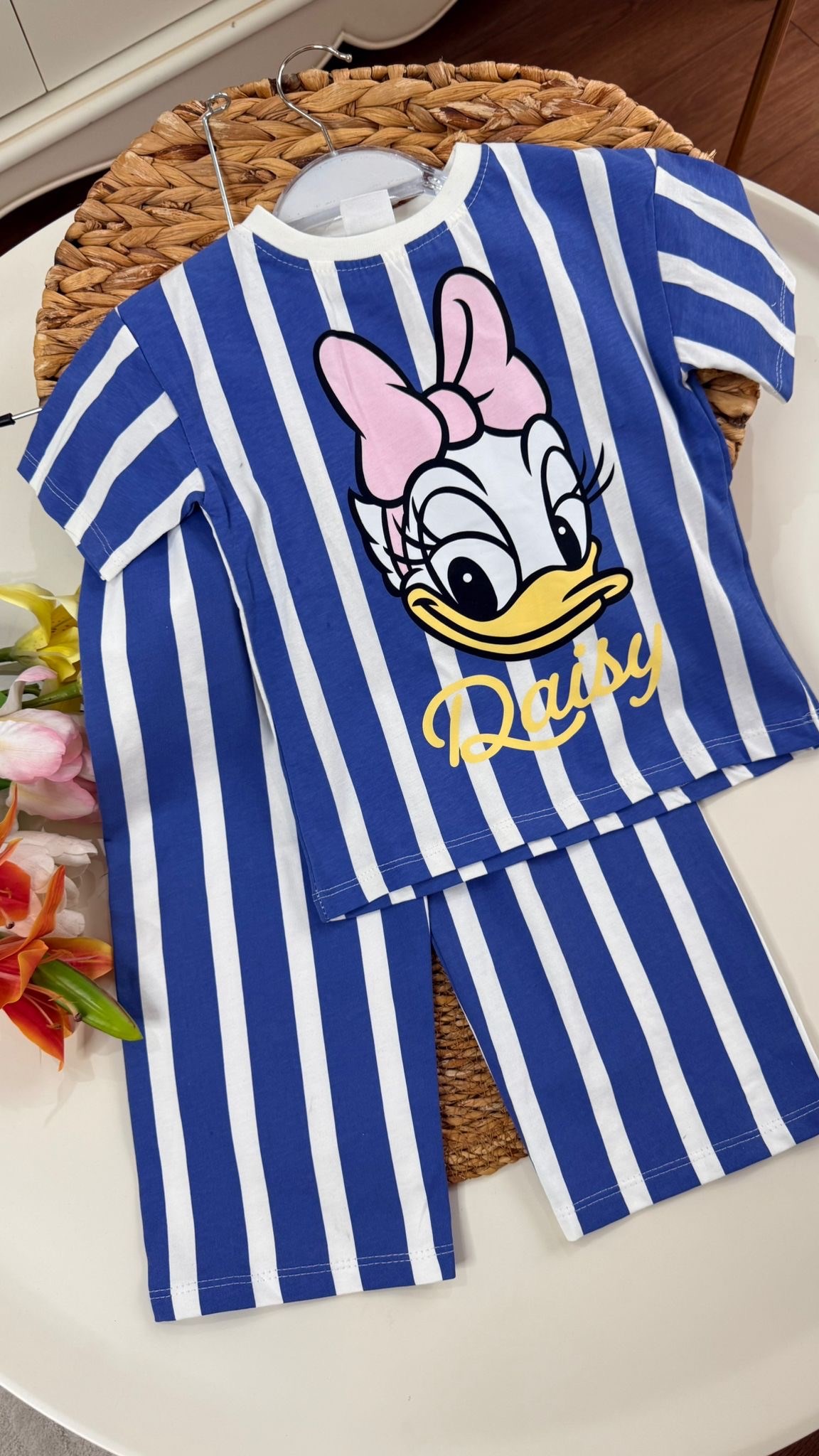 Daisy çizgili takım