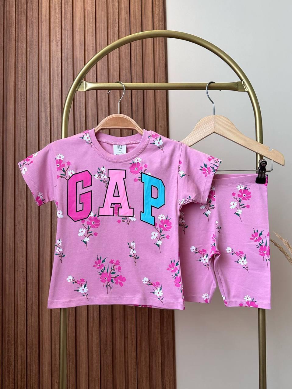 Gap çiçekli şort takım