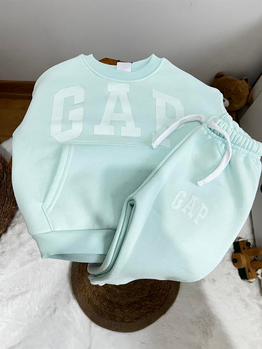 Gap düz renk  şardonludur 