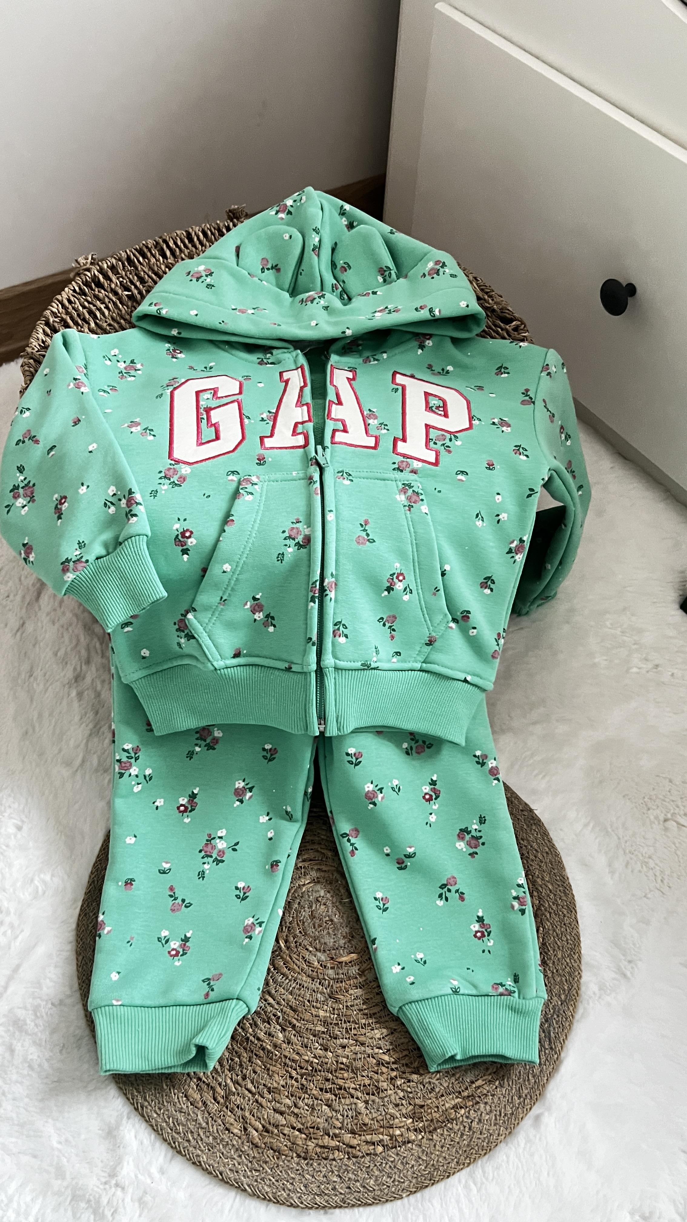 Hırka ve alt eşofman takım 