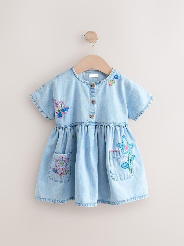 İşlemeli kot elbise 