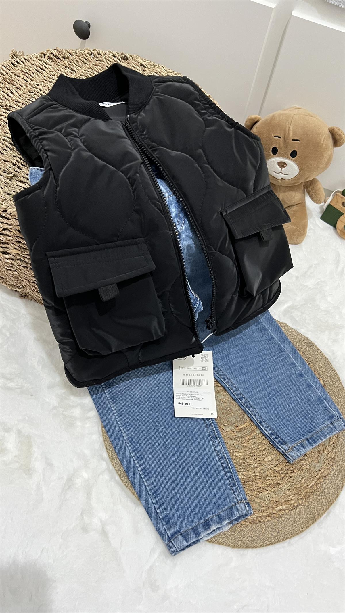 Kapitone siyah yelek 