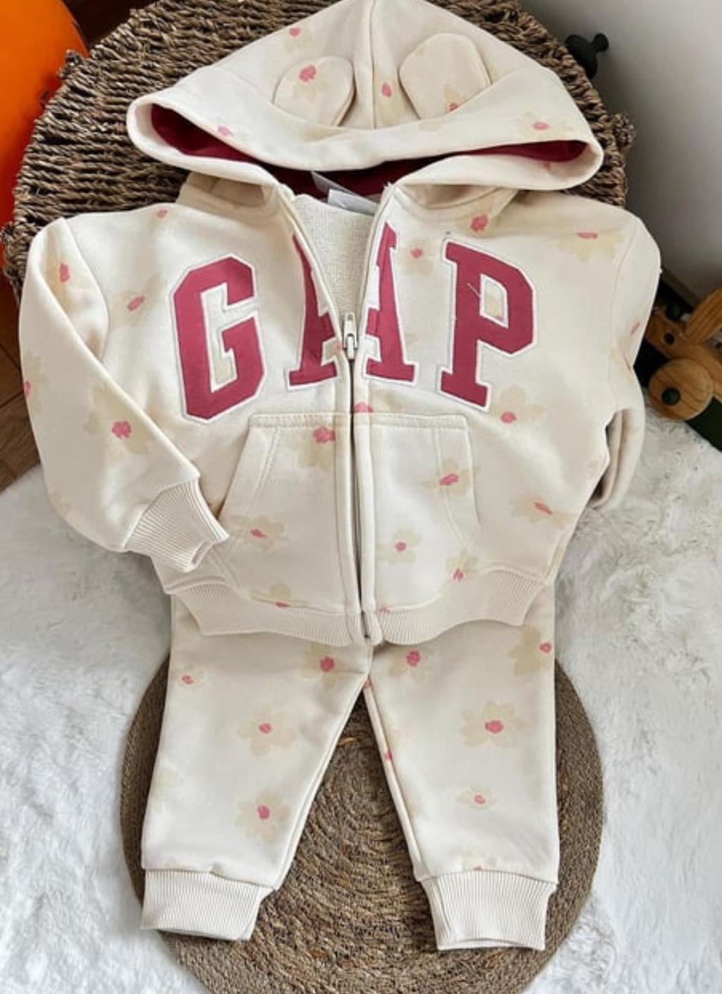 Kapüşonlu kulaklı takım 