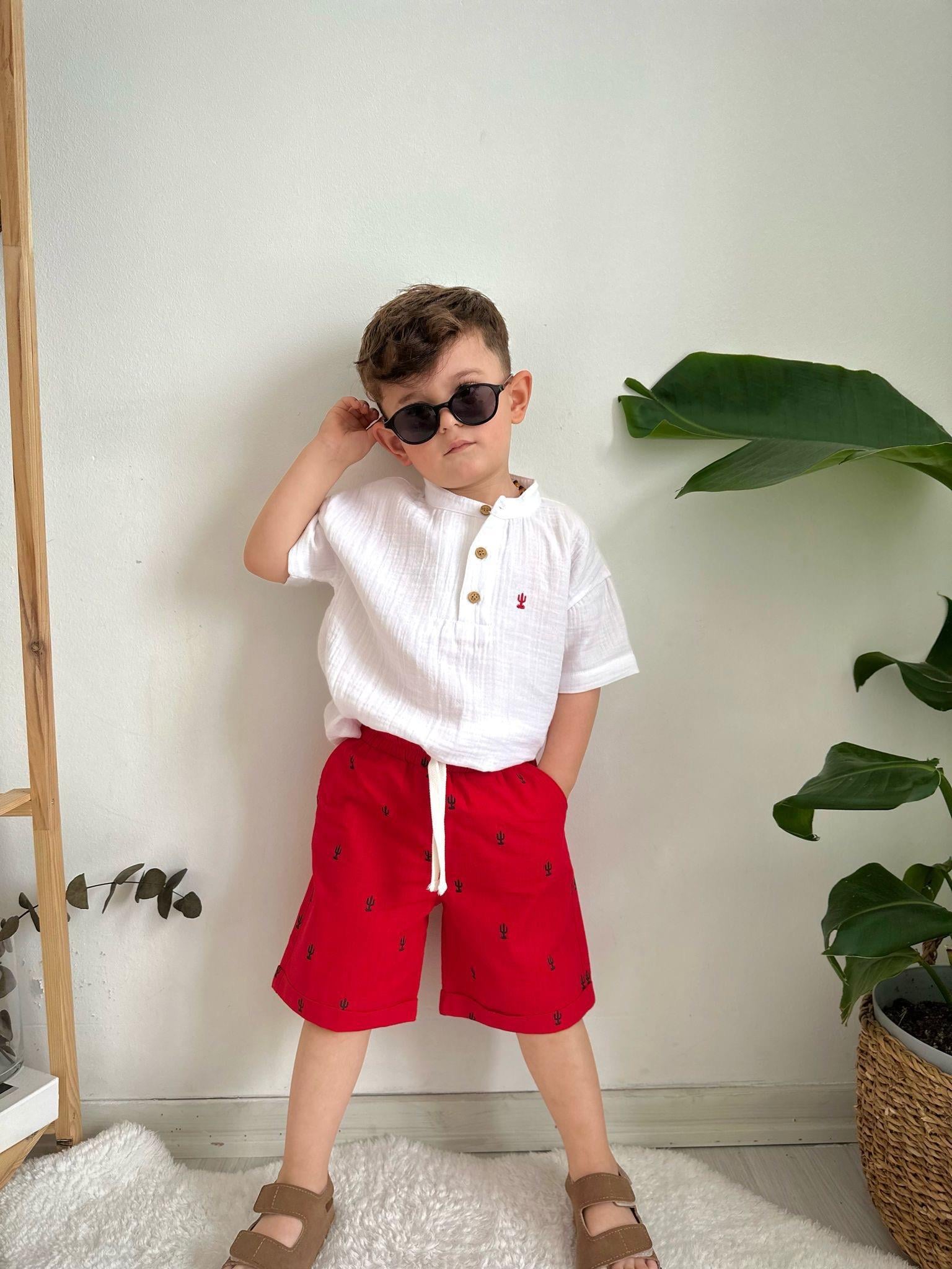 Kırmızı şort  gömlek takım 