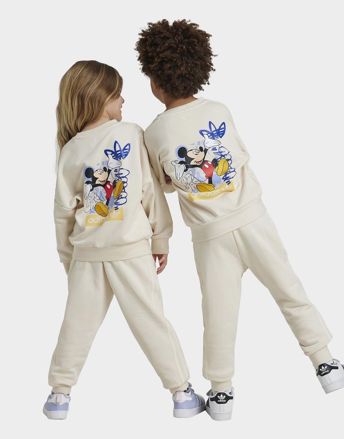 Krem ünisex Adidas takım