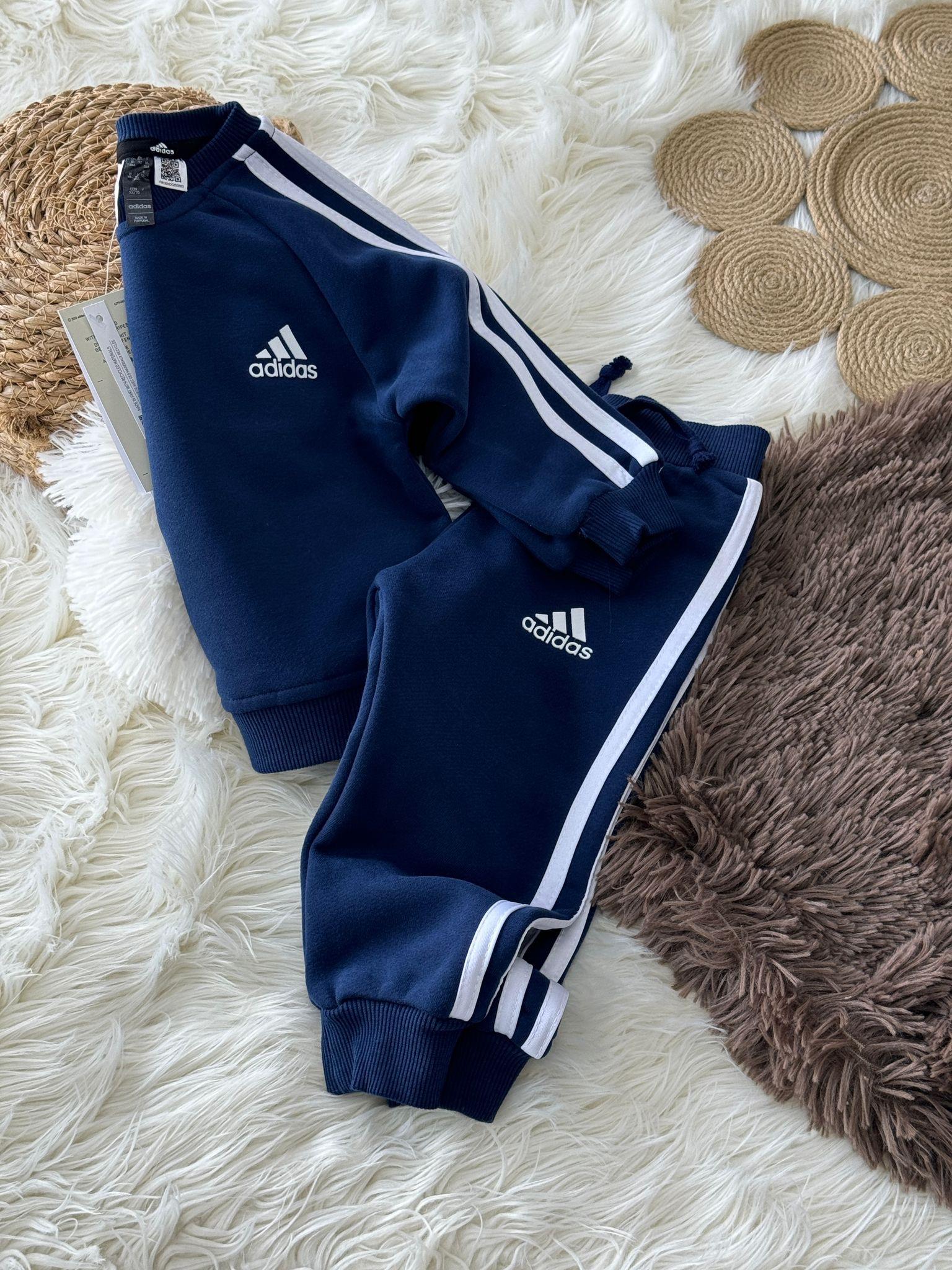 Lacivert Adidas takım