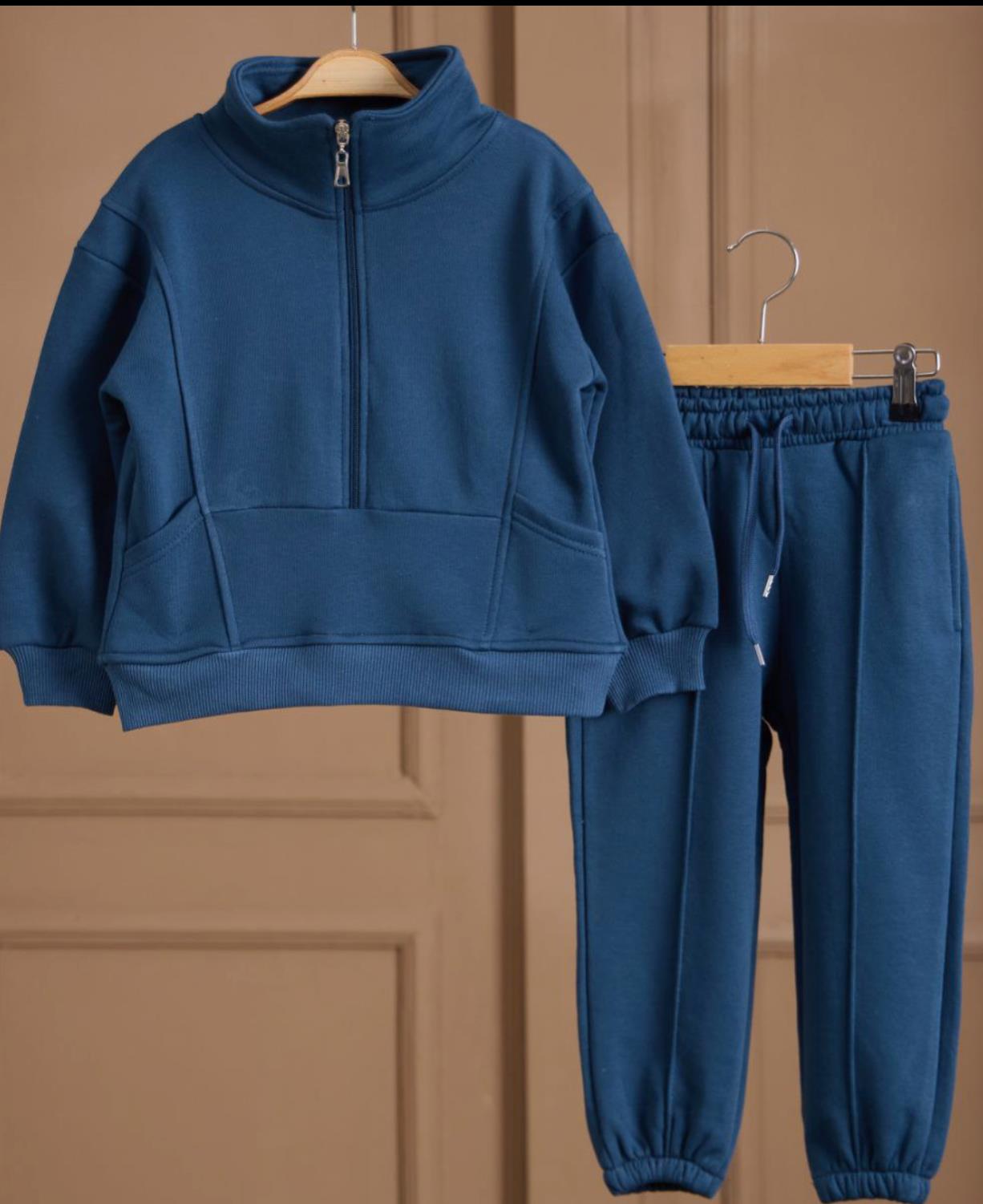 Lacivert dik yaka takım 