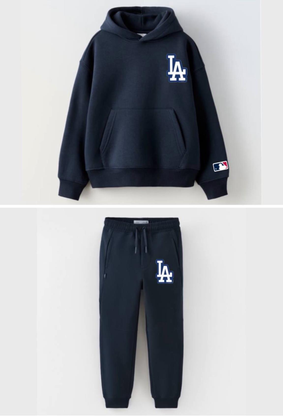 Lacivert kapüşonlu takım 