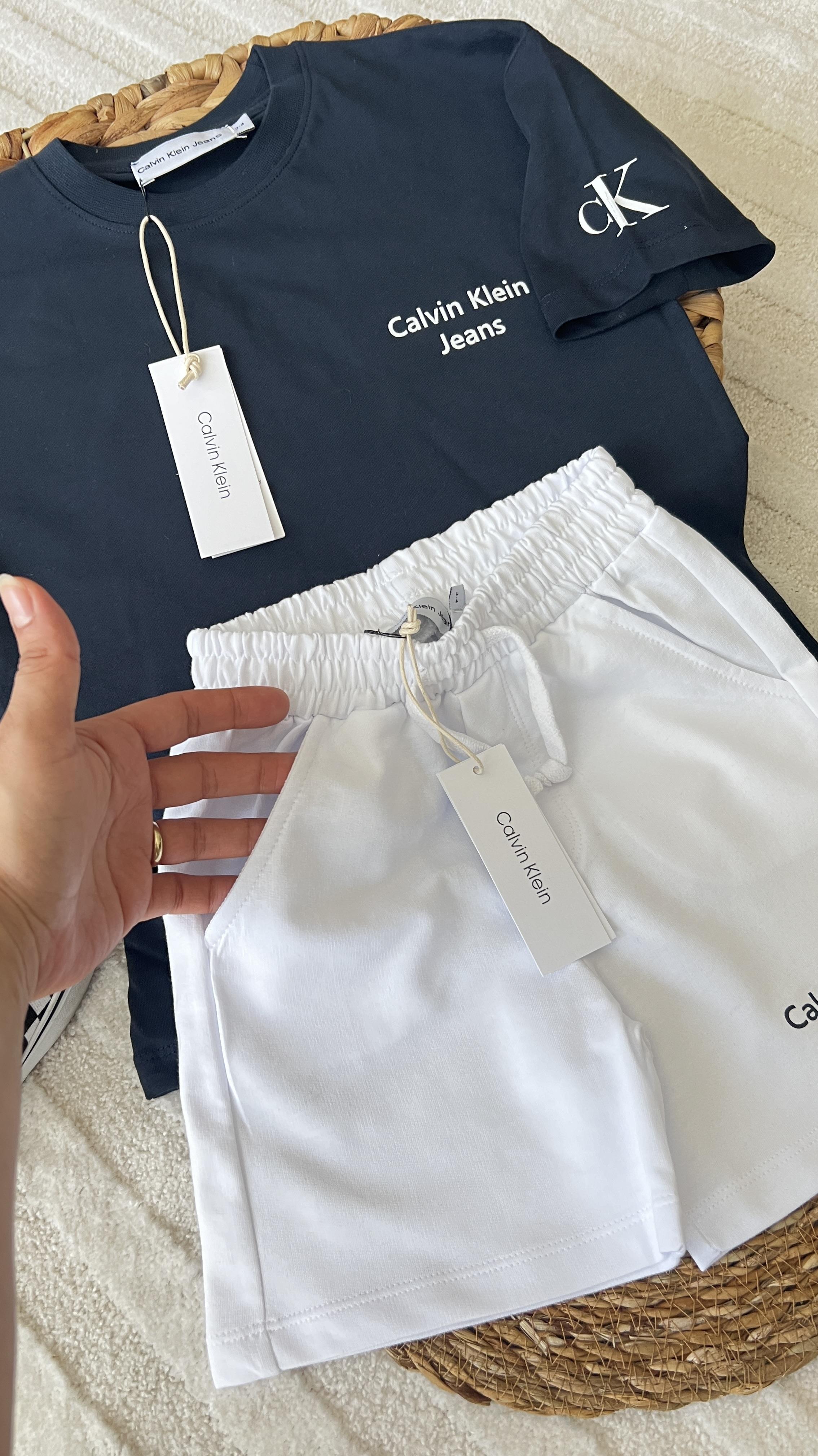Lacivert tişört Calvin takım 