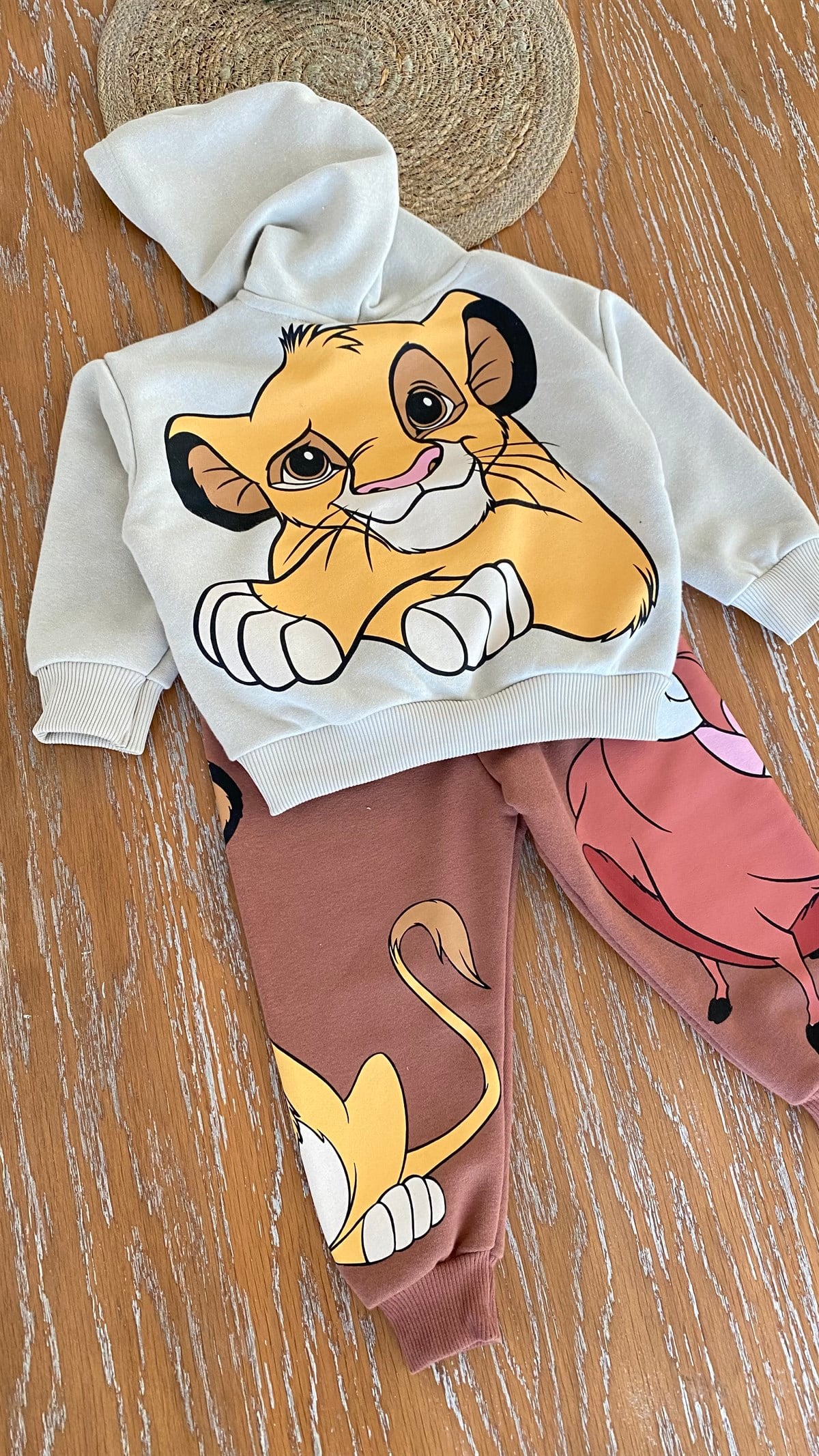 Lion kapsonlu takım 