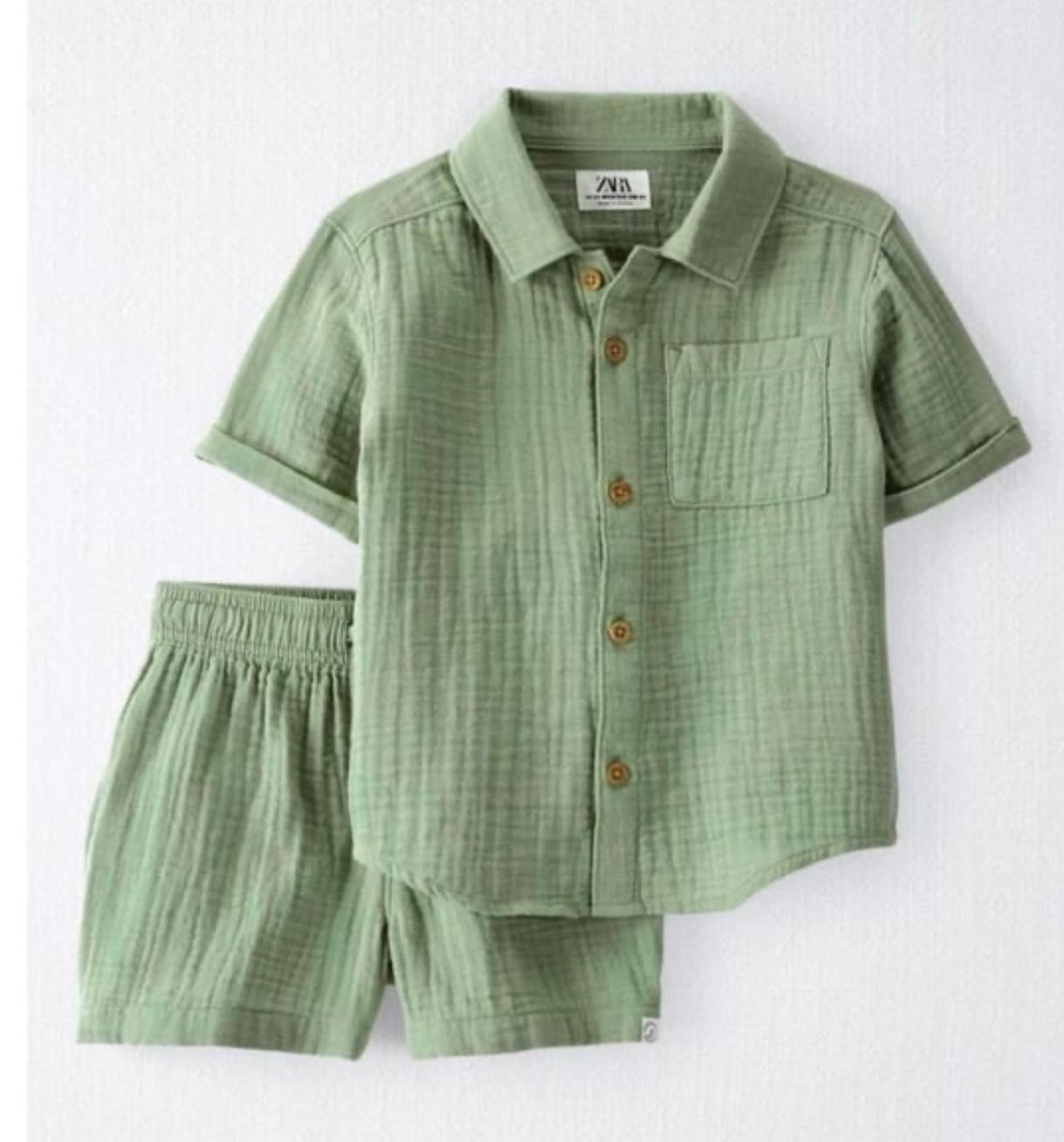 Müslin yesill düğmeli takımmm