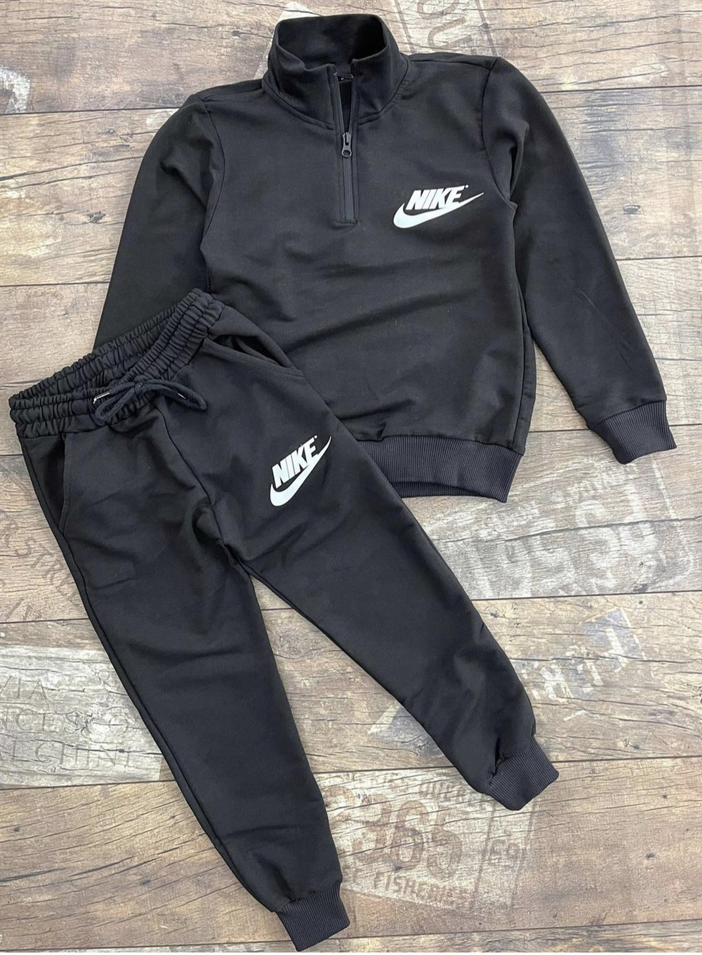 Nike takım 
