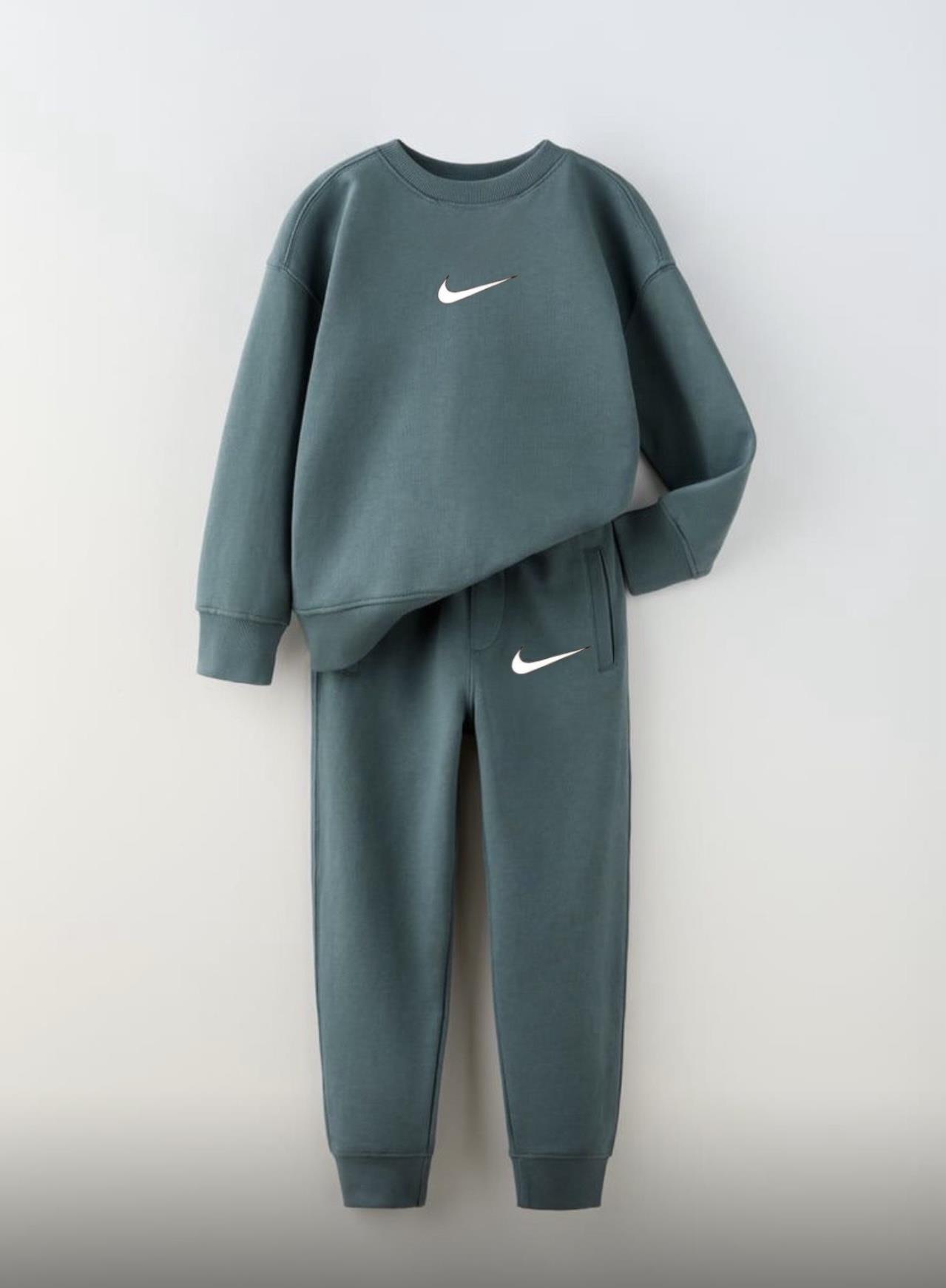 Nike yeşil 