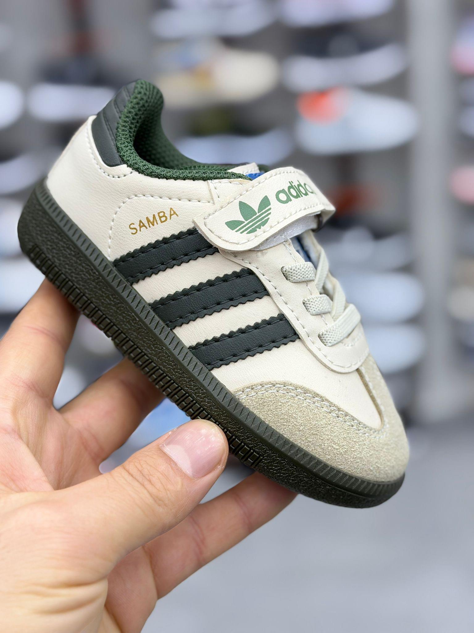 Samba beyaz ayakkabı 