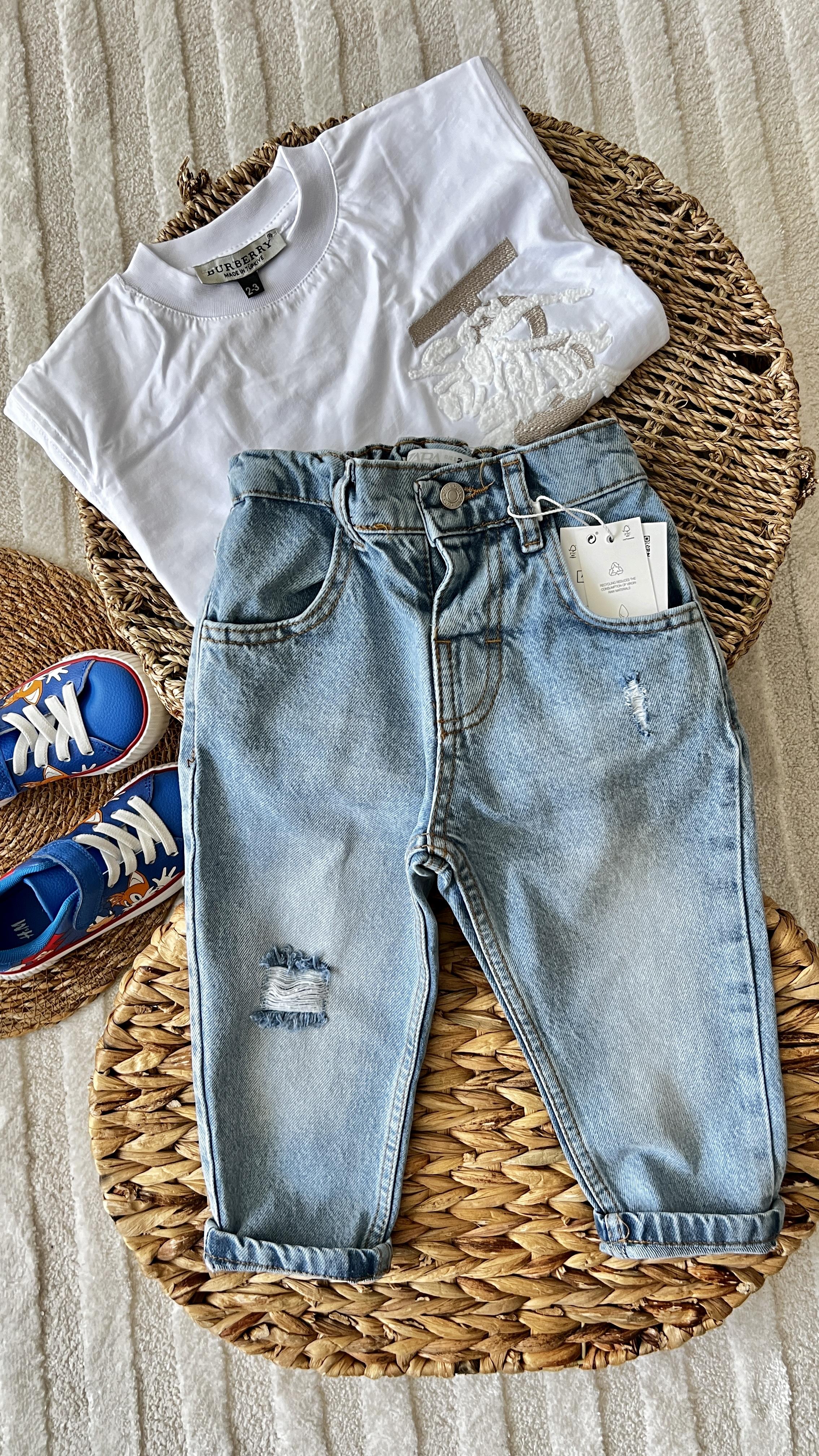 Yeni mom yırtıklı jean 