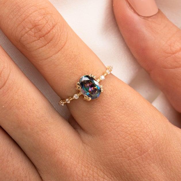 Huma GoldYÜZÜKLERMistik Topaz İhtişamı Kadın 14 Ayar Altın Evlilik Teklifi Yüzüğü-0.93Crt Mistik Topaz Evlilik Yüzüğü