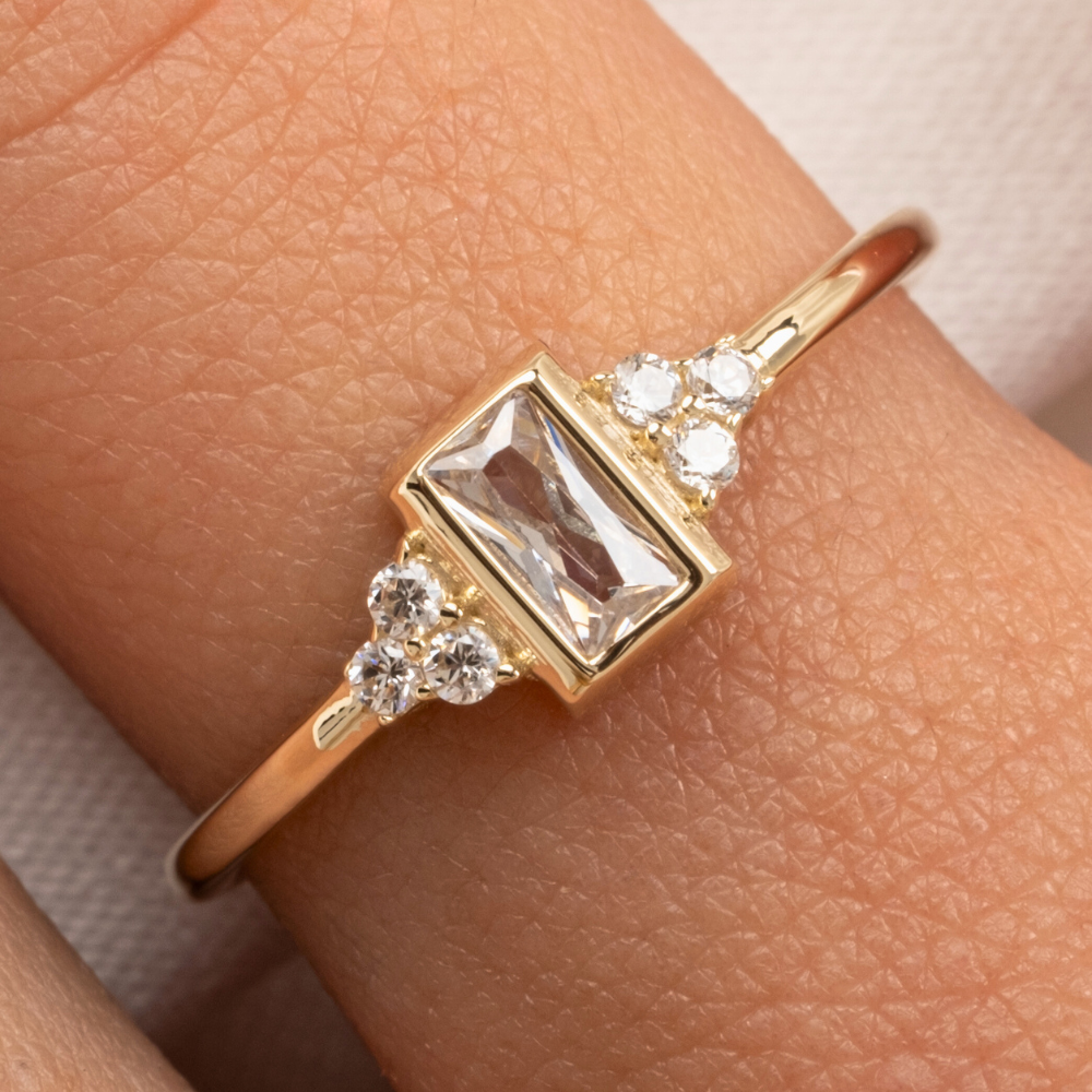 Swarovski Baget -Yan Yuvarlak Taşlı Eşsiz Modern Tasarım 925 Ayar Gümüş Kadın Yüzük-Günlük Hediyelik