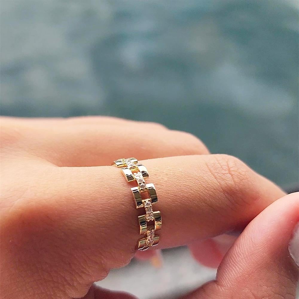 FasekGoldYÜZÜKLERTam Tur Altın Yüzük  - 14 Ayar Altın Tam Tur Sıralı Swarovski Taşlı Minimal Yüzük - Hediyelik Yüzük