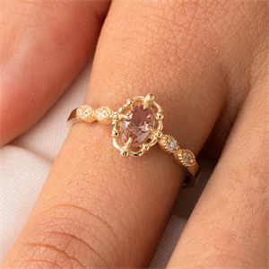 FasekGoldGÜMÜŞ0.60 Karat Zultanit Taşlı Gelin Başı Modern Tasarım Tek Taş 925 Ayar Evlilik Teklifi Gümüş Yüzük