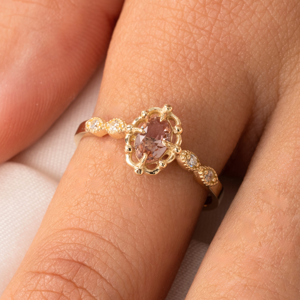 FasekGoldGÜMÜŞ0.60 Karat Zultanit Taşlı Gelin Başı Modern Tasarım Tek Taş 925 Ayar Evlilik Teklifi Gümüş Yüzük