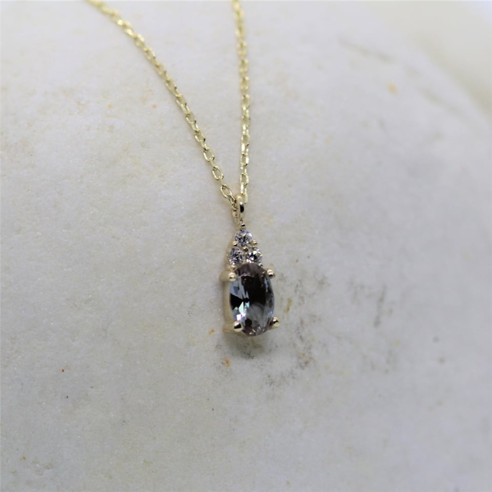 0,60 CT Zultanit 0,10 CT Pırlanta(Sıgnty) Taşlı Modern Tasarım Altın Kolye-14 Ayar Hediye Altın Kolye