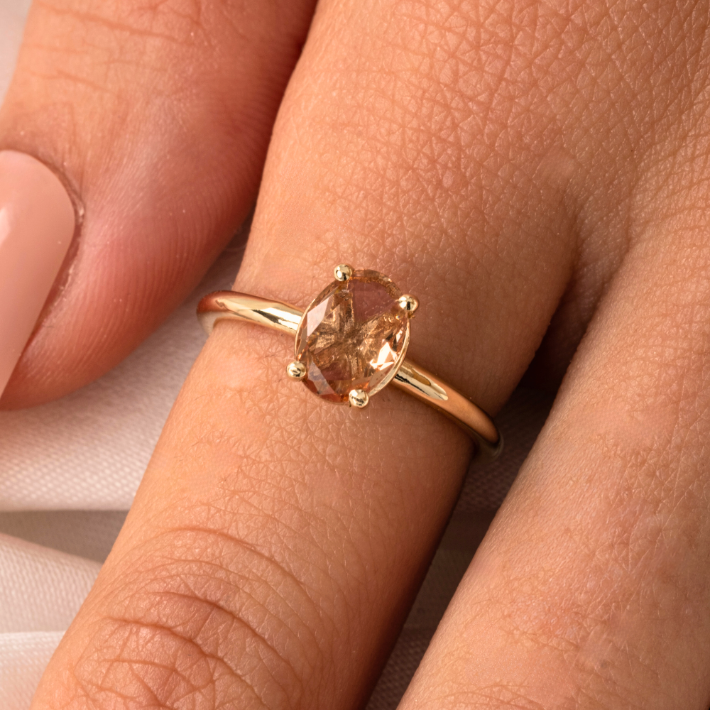 1.10 Karat Zultanit (Renk Değiştiren)Taşlı Pırlanta Montörü 14 Ayar Altın Evlilik Teklifi Yüzüğü