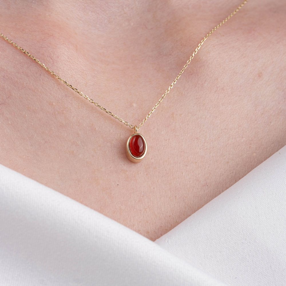 Fasek GoldKOLYELERBombeli Ruby Taşlı Sade Minimal Tasarım 14 Ayar Altın Kolye