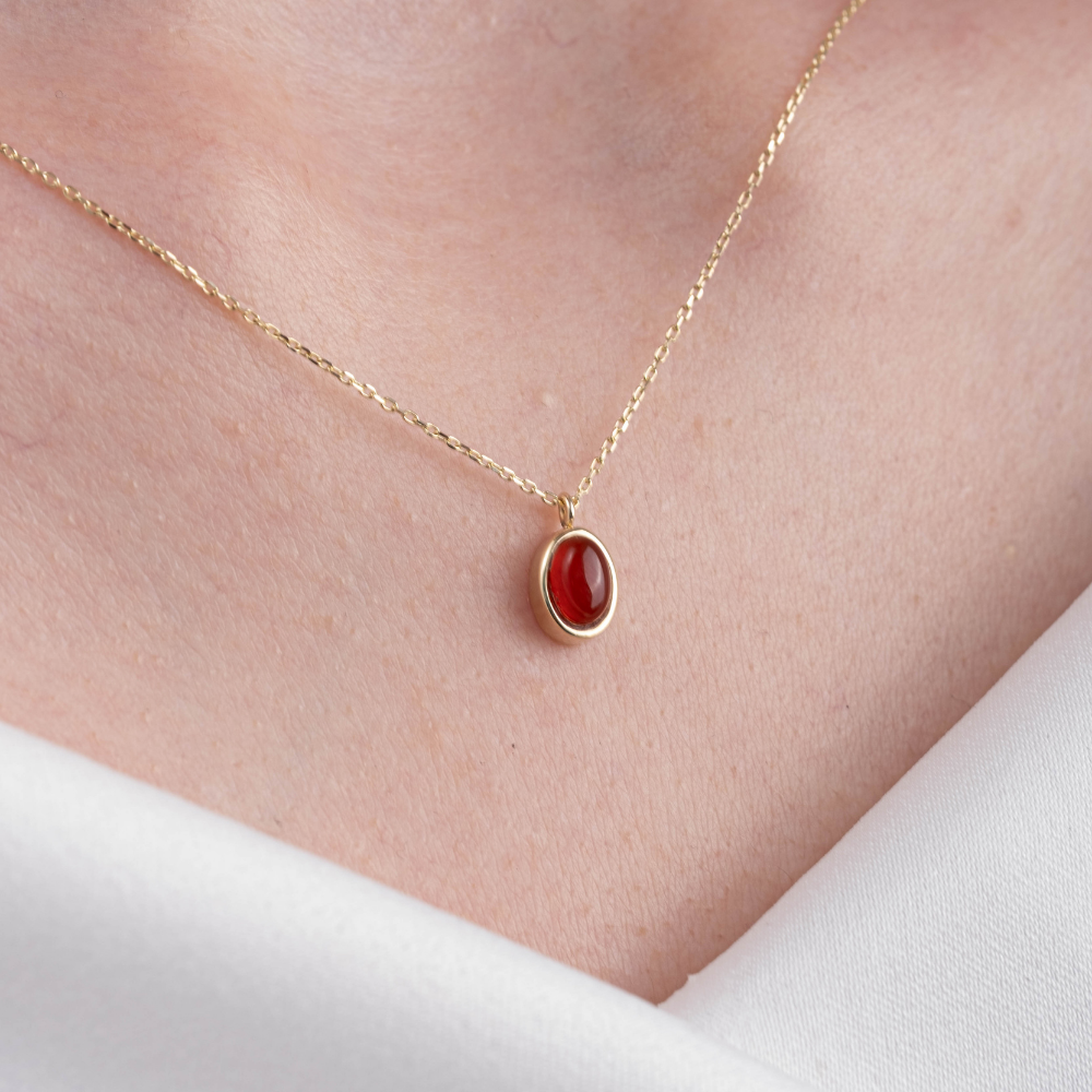 Fasek GoldGÜMÜŞBombeli Ruby Taşlı Sade Minimal Tasarım 925 Ayar Gümüş Kolye