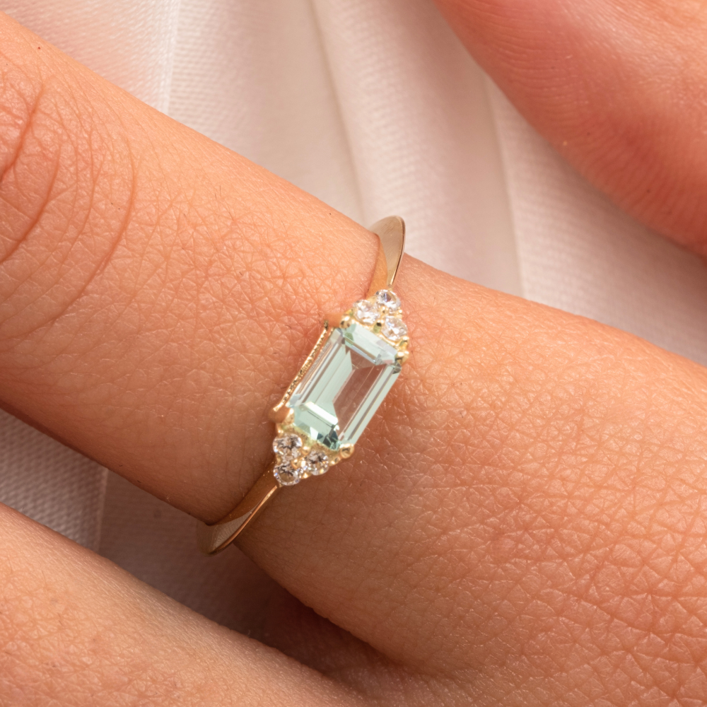 FasekGoldGÜMÜŞGümüş Yüzük - Green Topaz Taşlı Zümrüt Kesim Modern Tasarım 925 Ayar Gümüş Yüzük