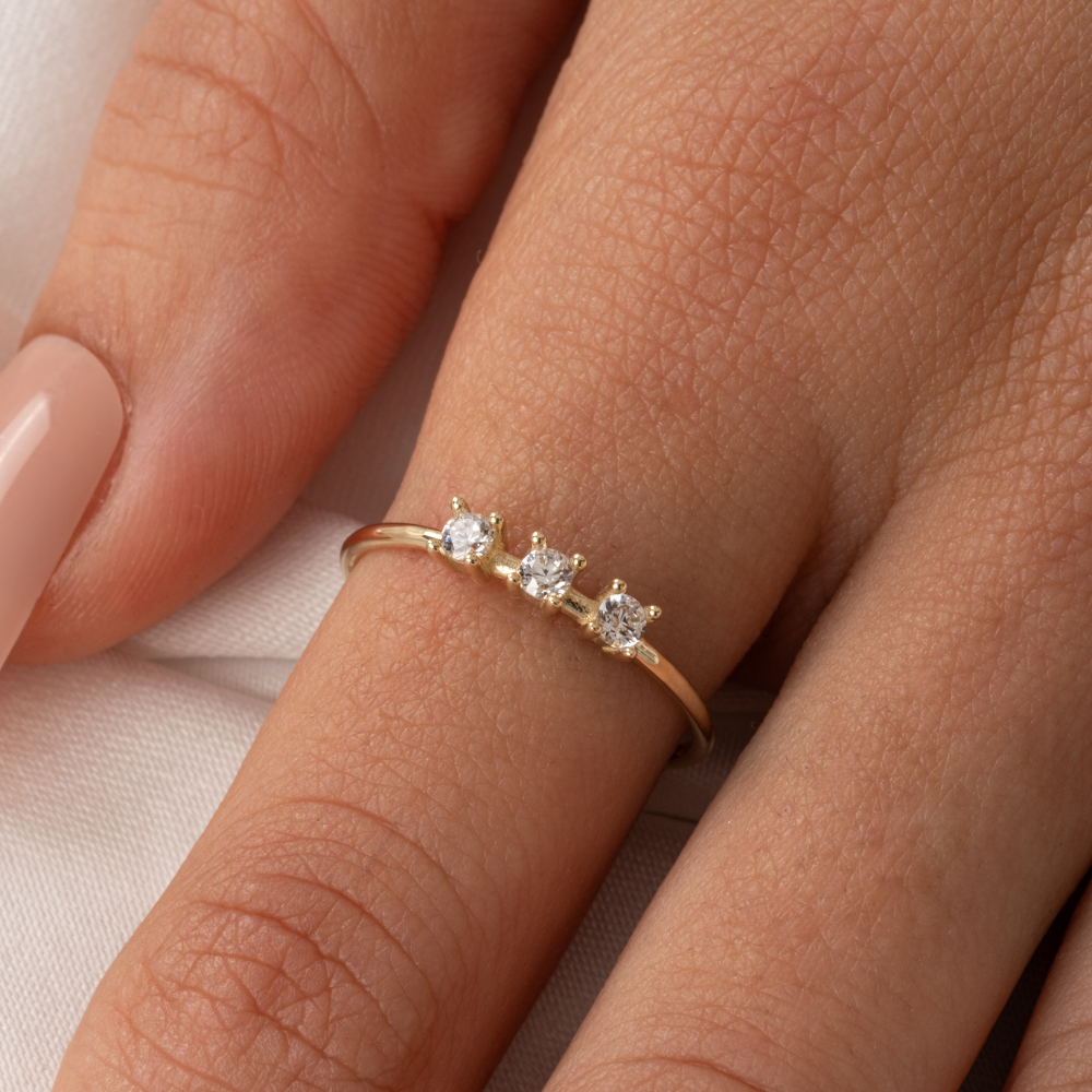 FasekGoldGÜMÜŞGümüş Yüzük - Swarovski Tria Taşlı Modern Tasarım 925 Ayar Gümüş Yüzük