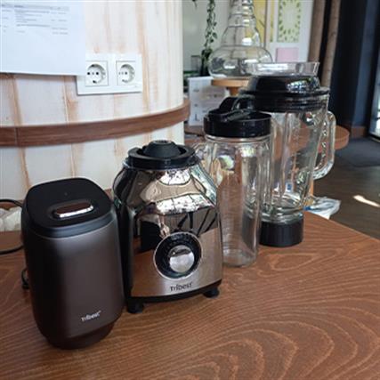 2. El Tribest - Cam Personal Vakumlu Blender,0,67 hp,500W,1250 ml,Vakumlu Hazne - PBG-5001-C