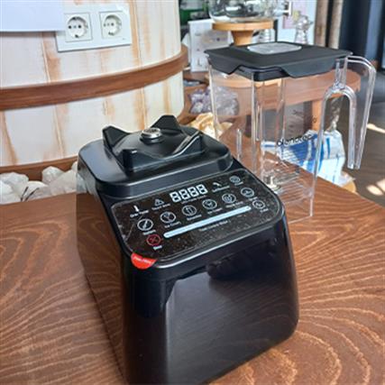 2. El Blendtec - Designer 650 Blender,3 hp,1560W,WildSide+ - D650D0501A1A-EUA1AP1